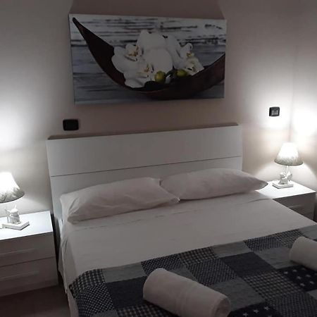 Hotel Ded 1 Parma Exteriér fotografie